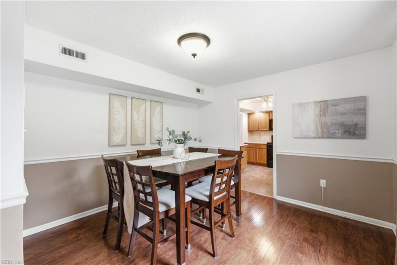 Photo 13 of 47 residential for sale in Virginia Beach virginia
