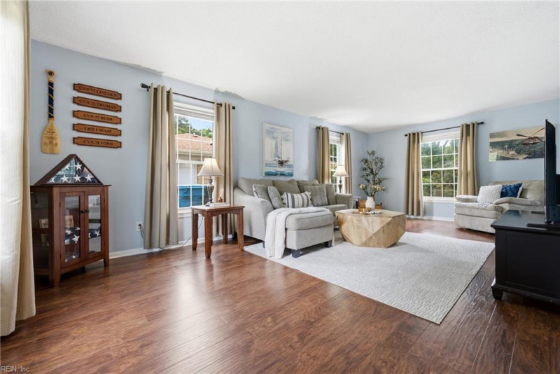 Photo 15 of 47 residential for sale in Virginia Beach virginia