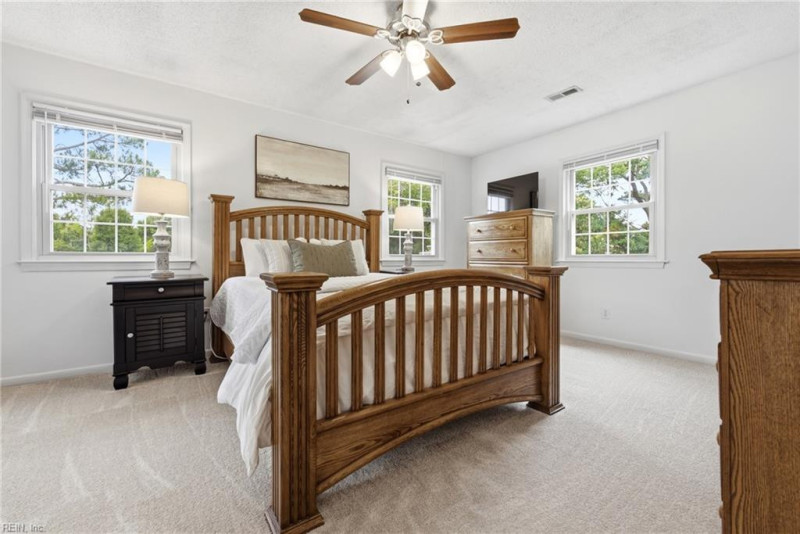 Photo 21 of 47 residential for sale in Virginia Beach virginia