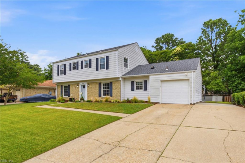 Photo 3 of 47 residential for sale in Virginia Beach virginia