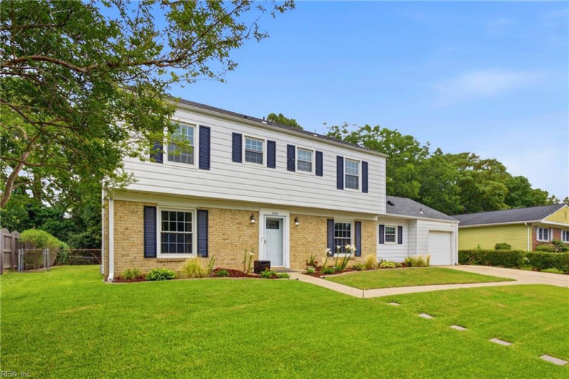 Photo 4 of 47 residential for sale in Virginia Beach virginia