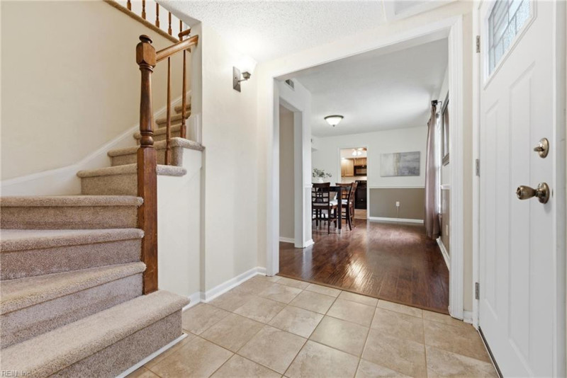 Photo 5 of 47 residential for sale in Virginia Beach virginia