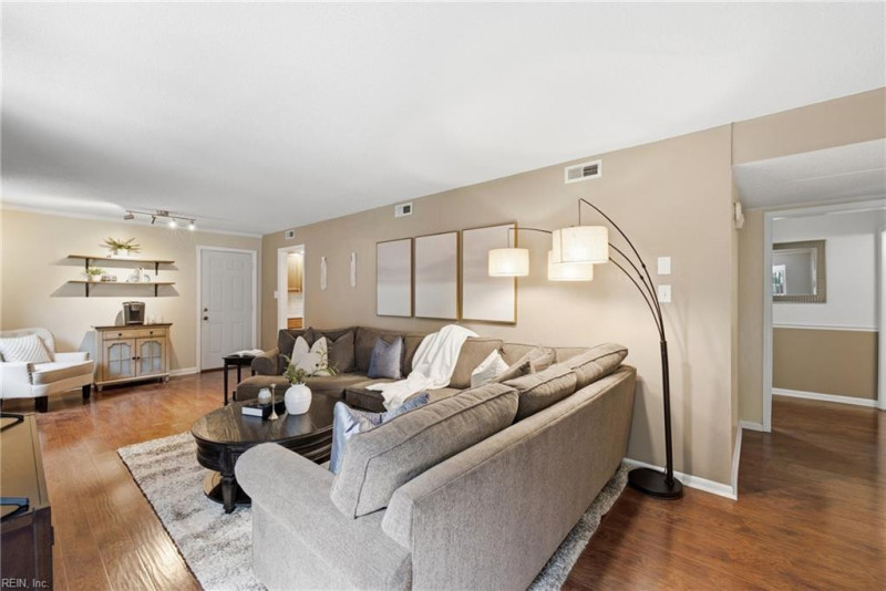 Photo 7 of 47 residential for sale in Virginia Beach virginia