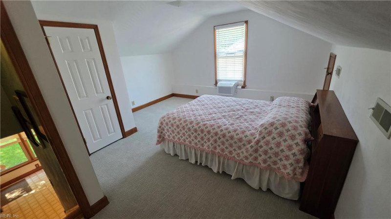 Photo 20 of 27 residential for sale in Chesapeake virginia
