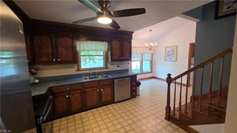 Photo 22 of 27 residential for sale in Chesapeake virginia