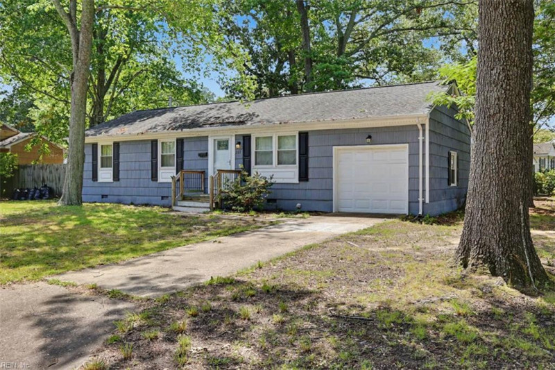 Photo 3 of 25 residential for sale in Newport News virginia