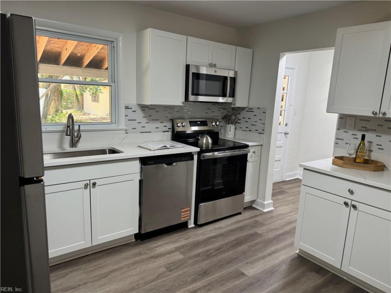 Photo 6 of 15 residential for sale in Newport News virginia