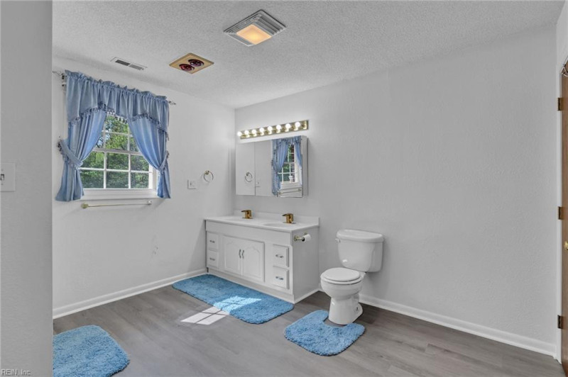 Photo 39 of 50 residential for sale in Isle of Wight County virginia