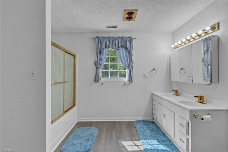 Photo 40 of 50 residential for sale in Isle of Wight County virginia
