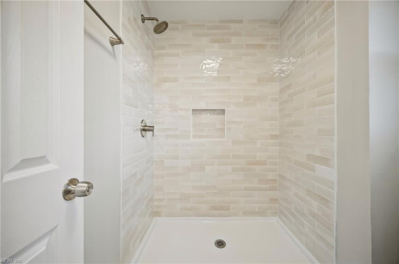Photo 33 of 39 residential for sale in Virginia Beach virginia