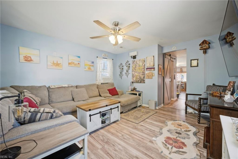 Photo 8 of 36 residential for sale in Virginia Beach virginia