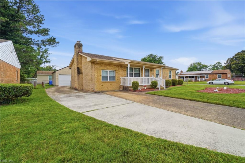 Photo 3 of 36 residential for sale in Chesapeake virginia Photo 3 of 36 residential for sale in Chesapeake virginia