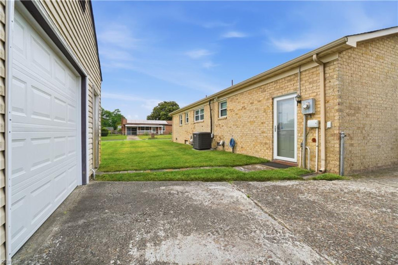 Photo 31 of 36 residential for sale in Chesapeake virginia Photo 31 of 36 residential for sale in Chesapeake virginia