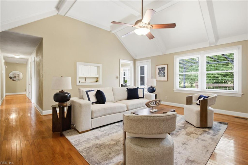 Photo 19 of 49 residential for sale in Chesapeake virginia