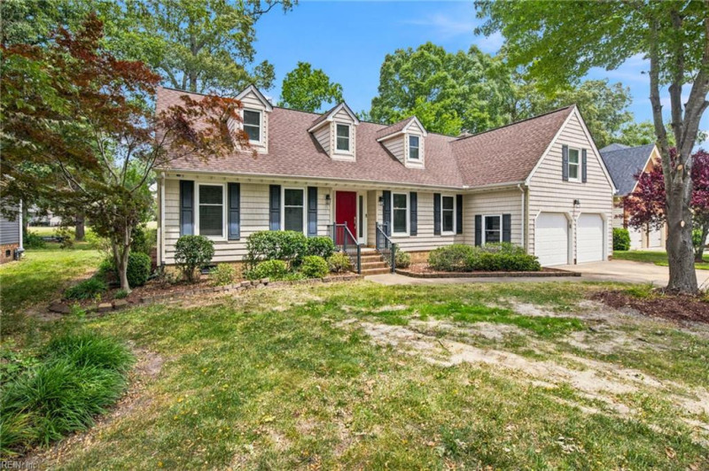 Photo 2 of 49 residential for sale in Chesapeake virginia