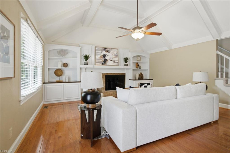 Photo 21 of 49 residential for sale in Chesapeake virginia