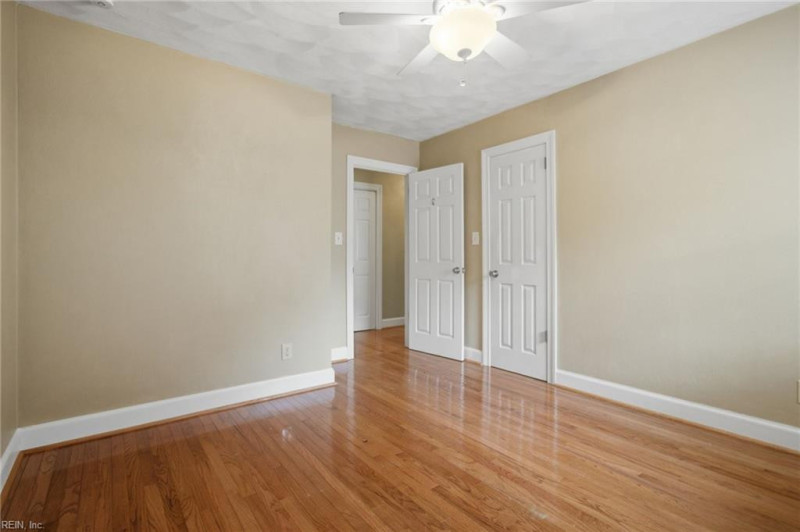 Photo 36 of 49 residential for sale in Chesapeake virginia
