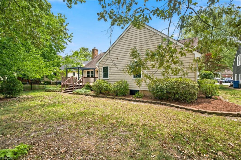 Photo 46 of 49 residential for sale in Chesapeake virginia