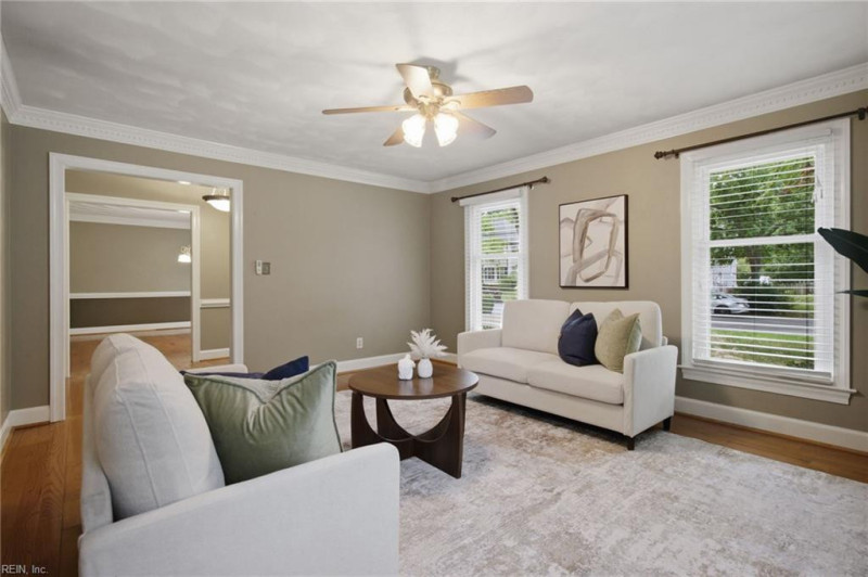 Photo 7 of 49 residential for sale in Chesapeake virginia