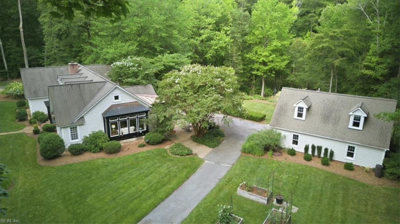 Photo 2 of 50 residential for sale in Isle of Wight County virginia