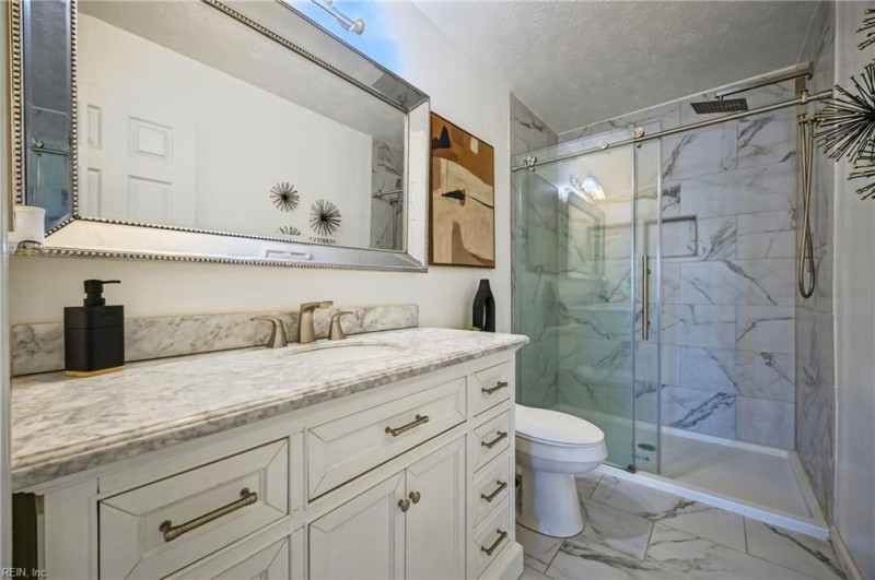 Photo 18 of 37 residential for sale in Newport News virginia
