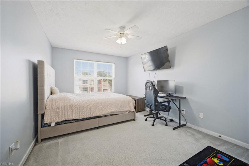 Photo 21 of 37 residential for sale in Newport News virginia