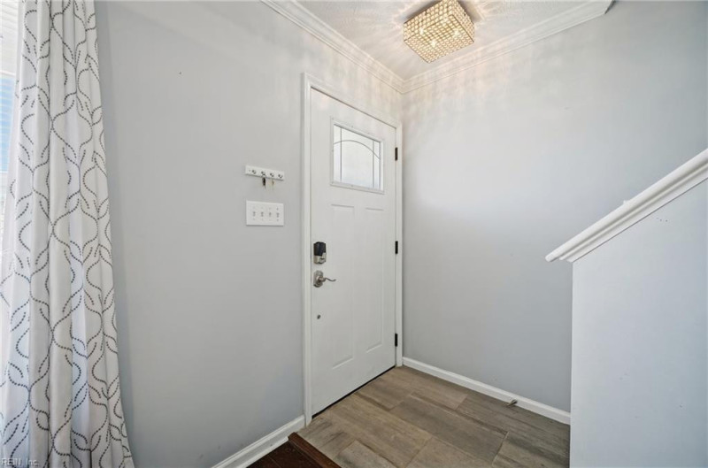 Photo 7 of 37 residential for sale in Newport News virginia
