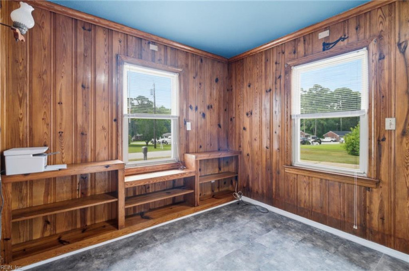 Photo 24 of 46 residential for sale in Suffolk virginia