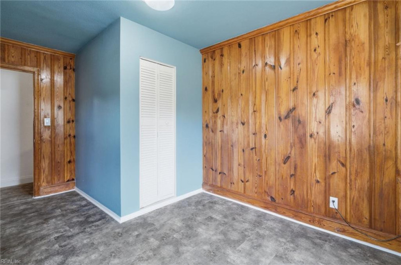 Photo 25 of 46 residential for sale in Suffolk virginia
