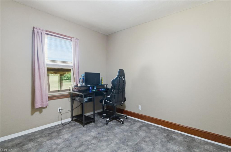 Photo 27 of 46 residential for sale in Suffolk virginia