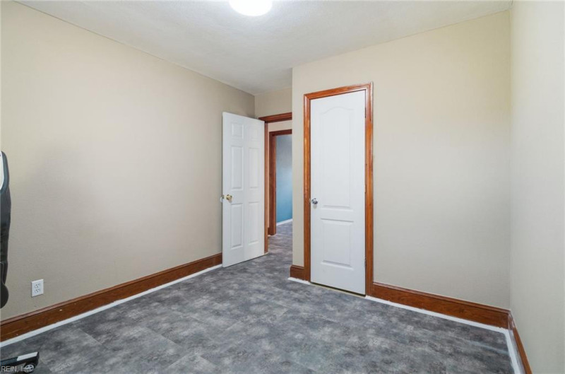 Photo 28 of 46 residential for sale in Suffolk virginia