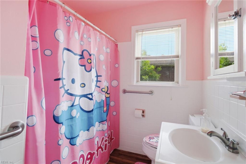 Photo 29 of 46 residential for sale in Suffolk virginia