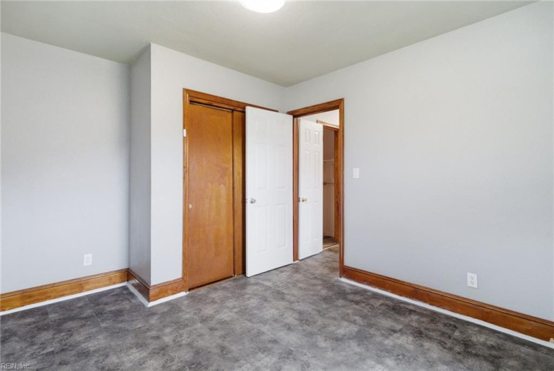 Photo 35 of 46 residential for sale in Suffolk virginia