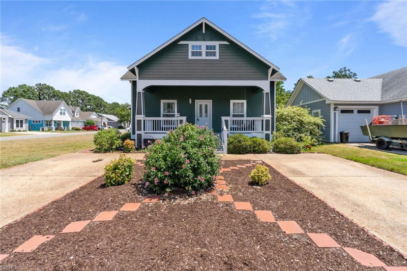 Photo 2 of 29 residential for sale in Currituck County virginia
