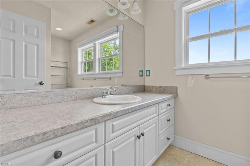 Photo 25 of 29 residential for sale in Currituck County virginia