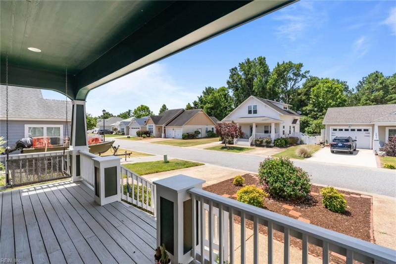 Photo 3 of 29 residential for sale in Currituck County virginia