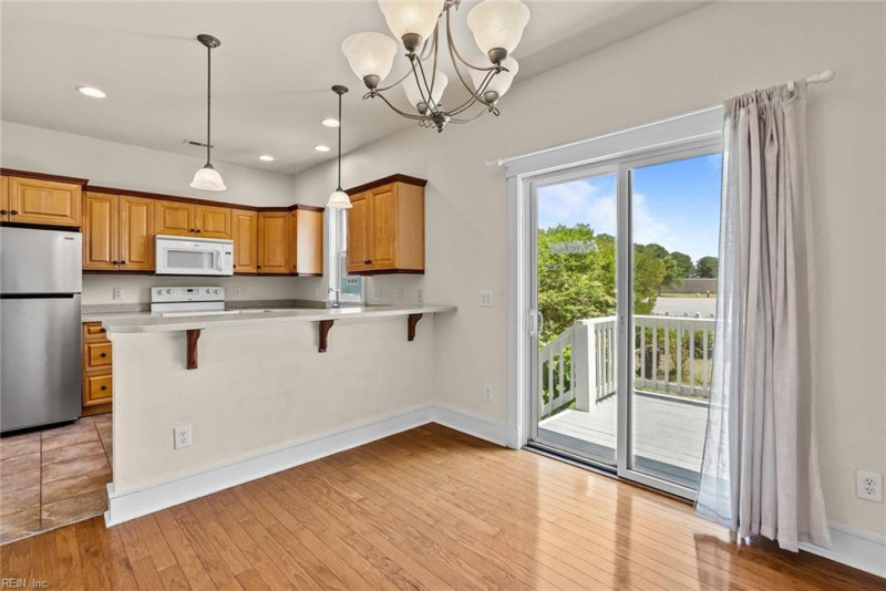 Photo 8 of 29 residential for sale in Currituck County virginia