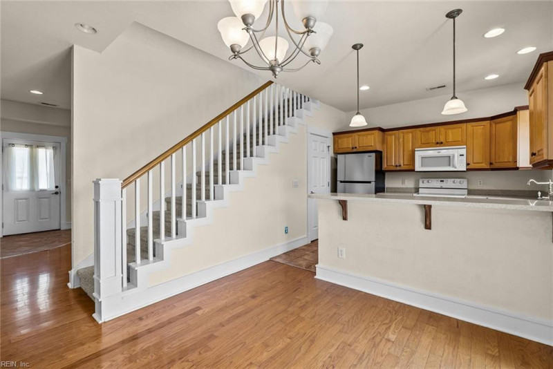 Photo 9 of 29 residential for sale in Currituck County virginia