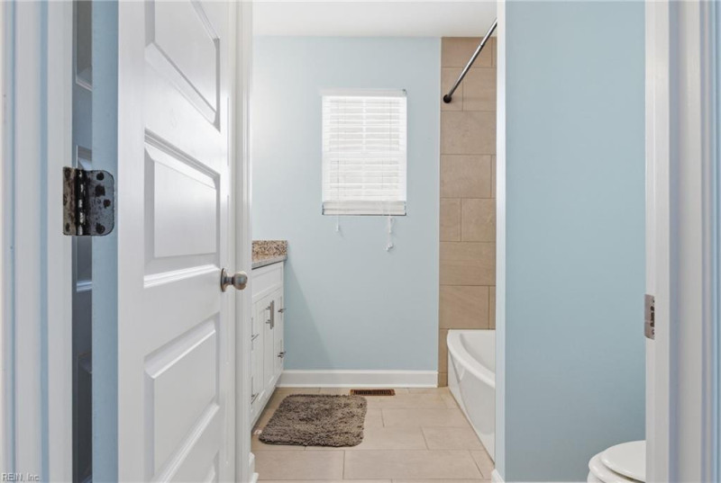 Photo 14 of 33 residential for sale in Norfolk virginia