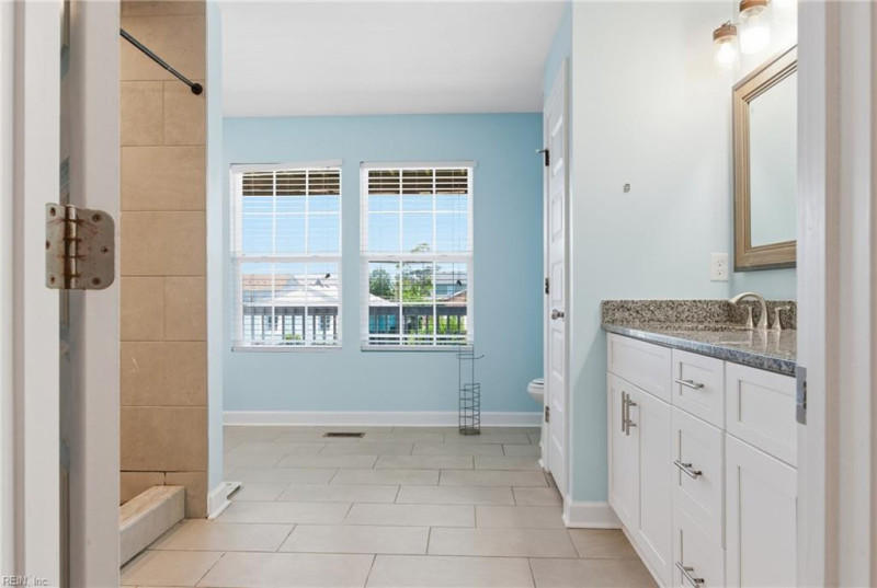 Photo 18 of 33 residential for sale in Norfolk virginia