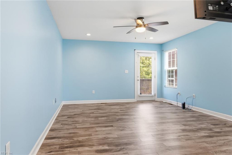 Photo 19 of 33 residential for sale in Norfolk virginia