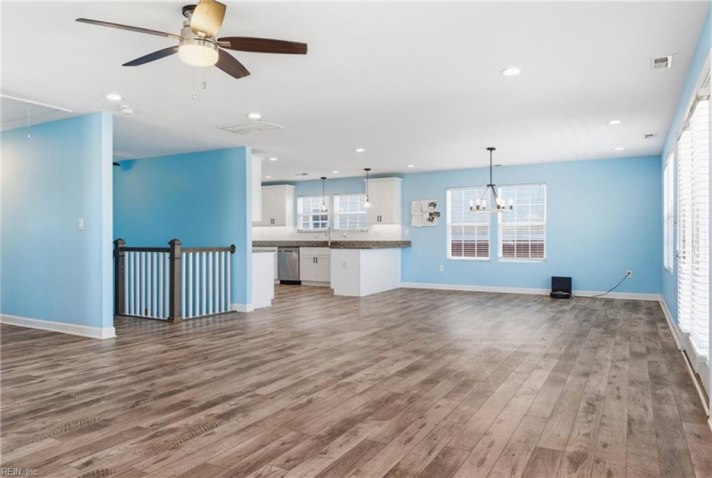 Photo 6 of 33 residential for sale in Norfolk virginia