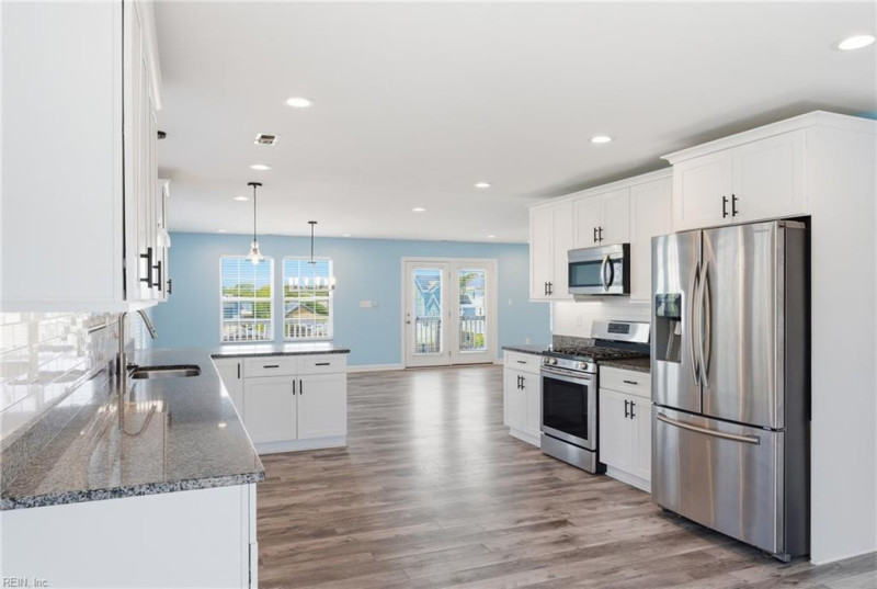 Photo 7 of 33 residential for sale in Norfolk virginia