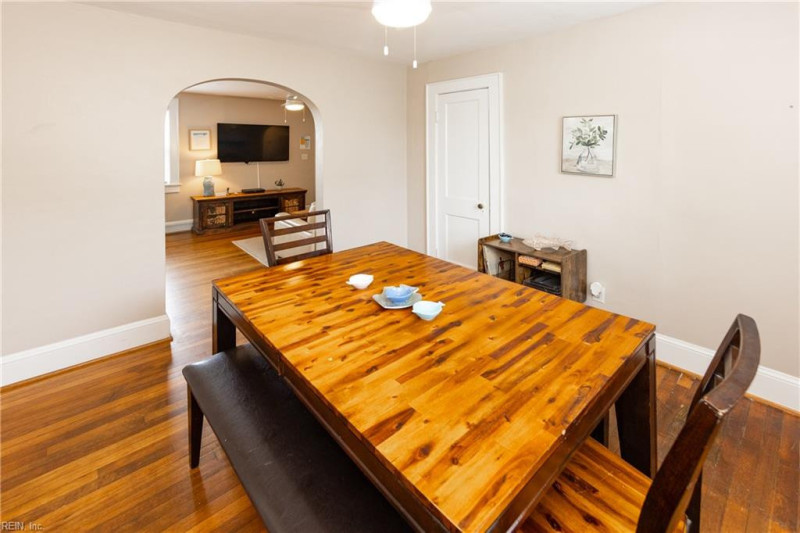 Photo 13 of 50 residential for sale in Virginia Beach virginia