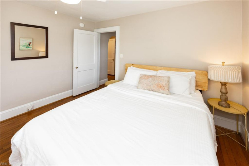 Photo 17 of 50 residential for sale in Virginia Beach virginia