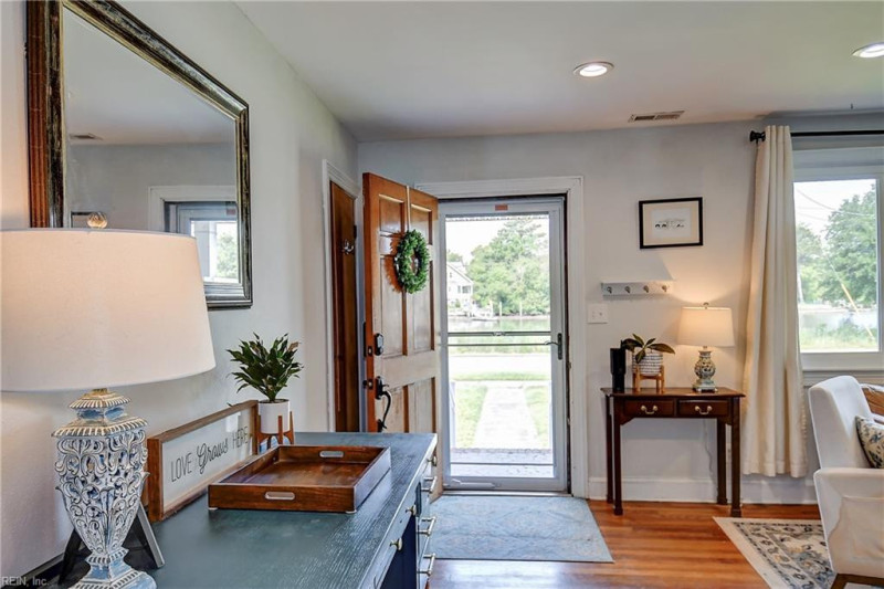 Photo 13 of 50 residential for sale in Norfolk virginia