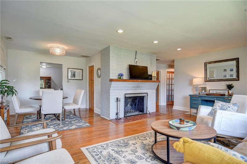 Photo 20 of 50 residential for sale in Norfolk virginia