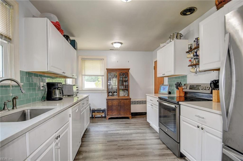 Photo 25 of 50 residential for sale in Norfolk virginia