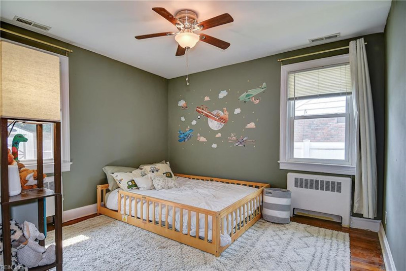 Photo 36 of 50 residential for sale in Norfolk virginia