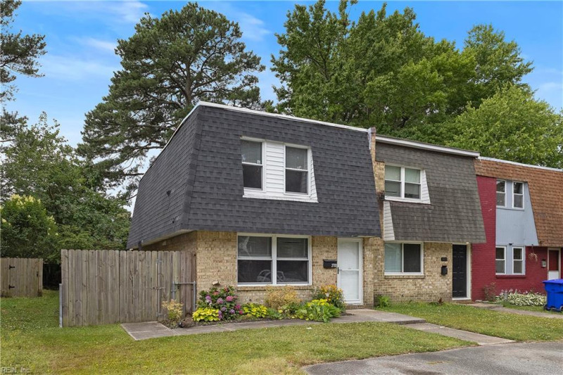Photo 2 of 27 residential for sale in Virginia Beach virginia Photo 2 of 27 residential for sale in Virginia Beach virginia